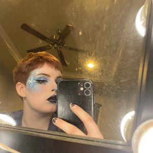 Meet your Posher, Riley